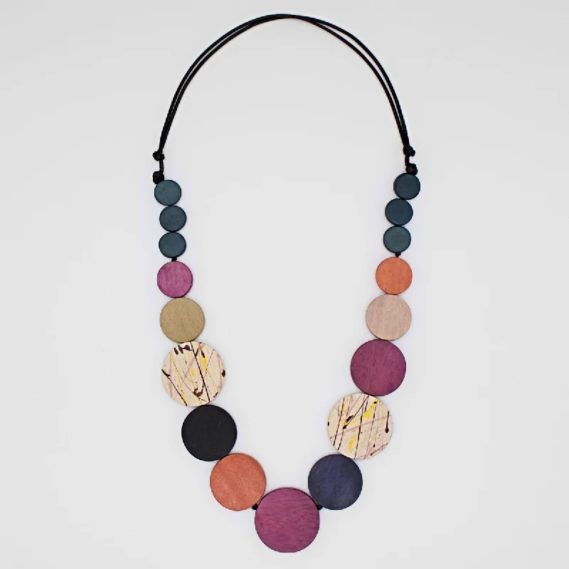 Three-Stone Diamond Ring Shades of Wine Splatter Necklace