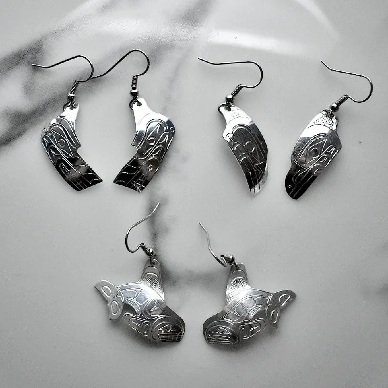 Long Shape & Cut-Out Totem Drop Earrings