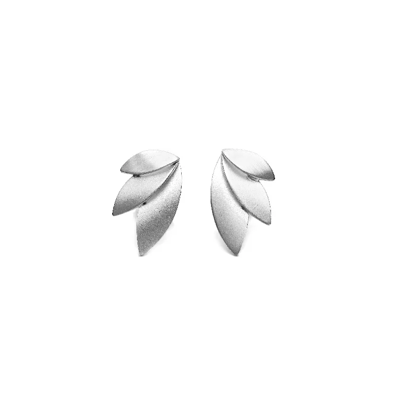 Classic Diamond Band 3 Leaves Earrings