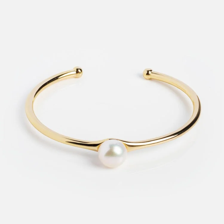 Perfect Pearl Cuff