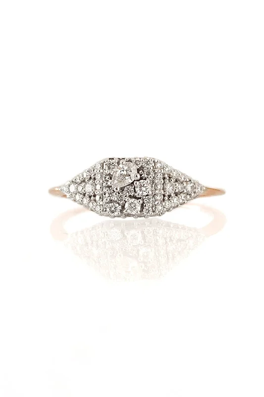 Signet 18K Rosegold & Whitegold Ring w. Diamonds