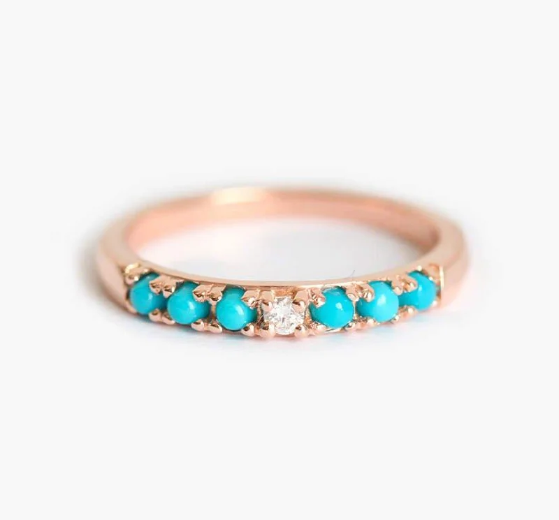 Turquoise Gold Ring With Centerpiece Diamond