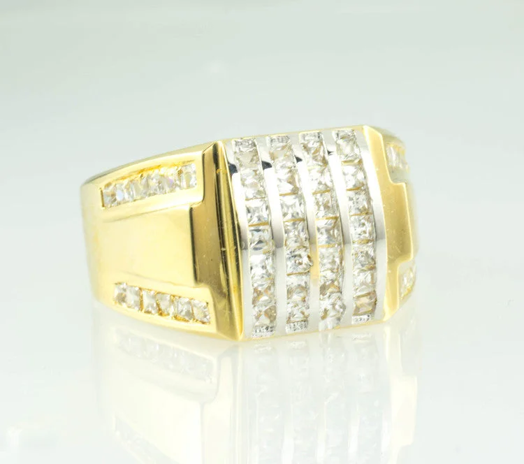 14 Kt Yellow Gold C/Z Men's Ring